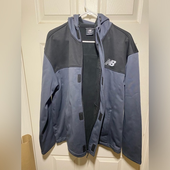 New Balance Softshell Jacket / Coat with Hood Mens Size Large - Picture 3 of 4